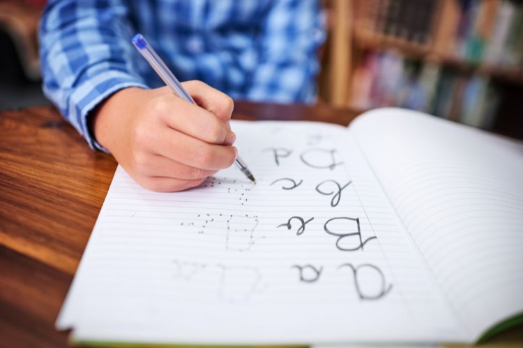 Handwriting Classes For Children in Chennai